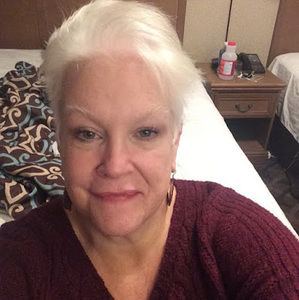 Meet your Posher, Carolyn